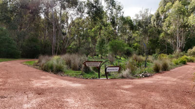 Strathewen Community Bushfire Memorial